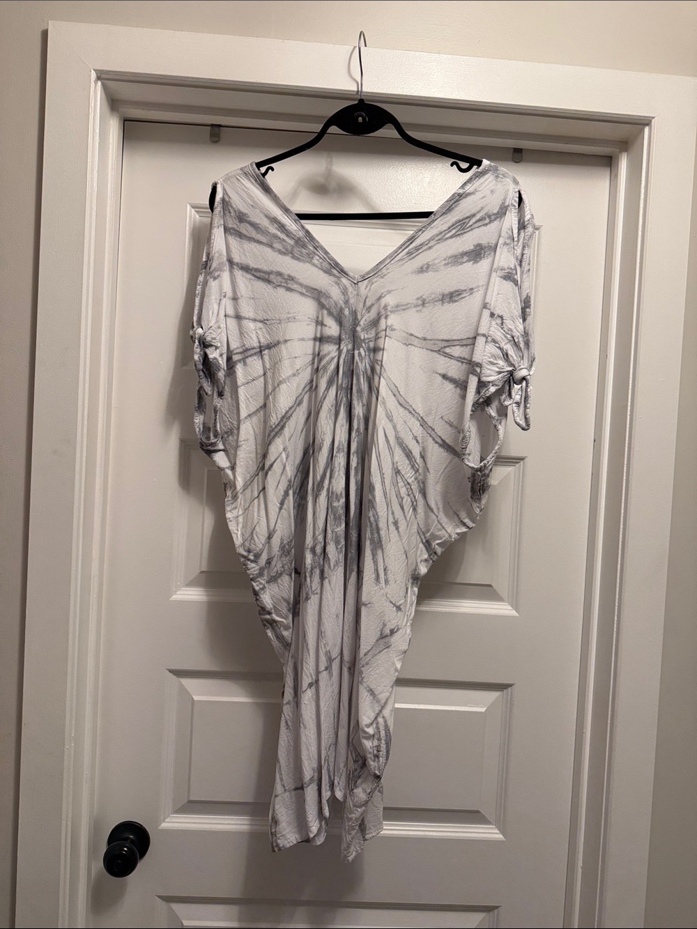 Women's Gray Tie-Dye V-Neck Draped Dress